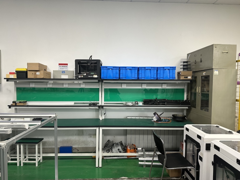 交通学院开展安全检查